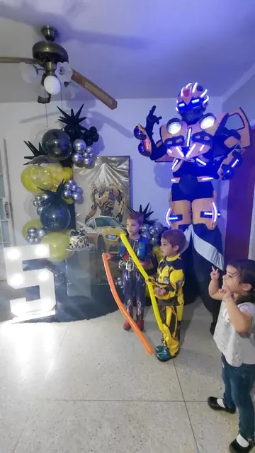 Decoración temática con estructuras de globos