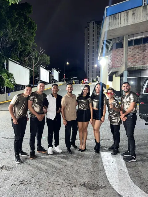 Equipo de Jaspeproducciones en un evento