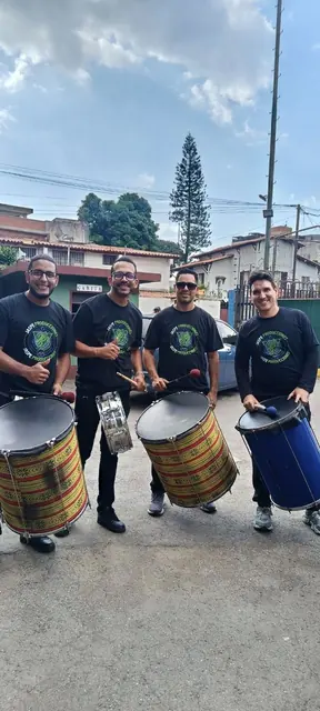 Grupo de tambor y batucada